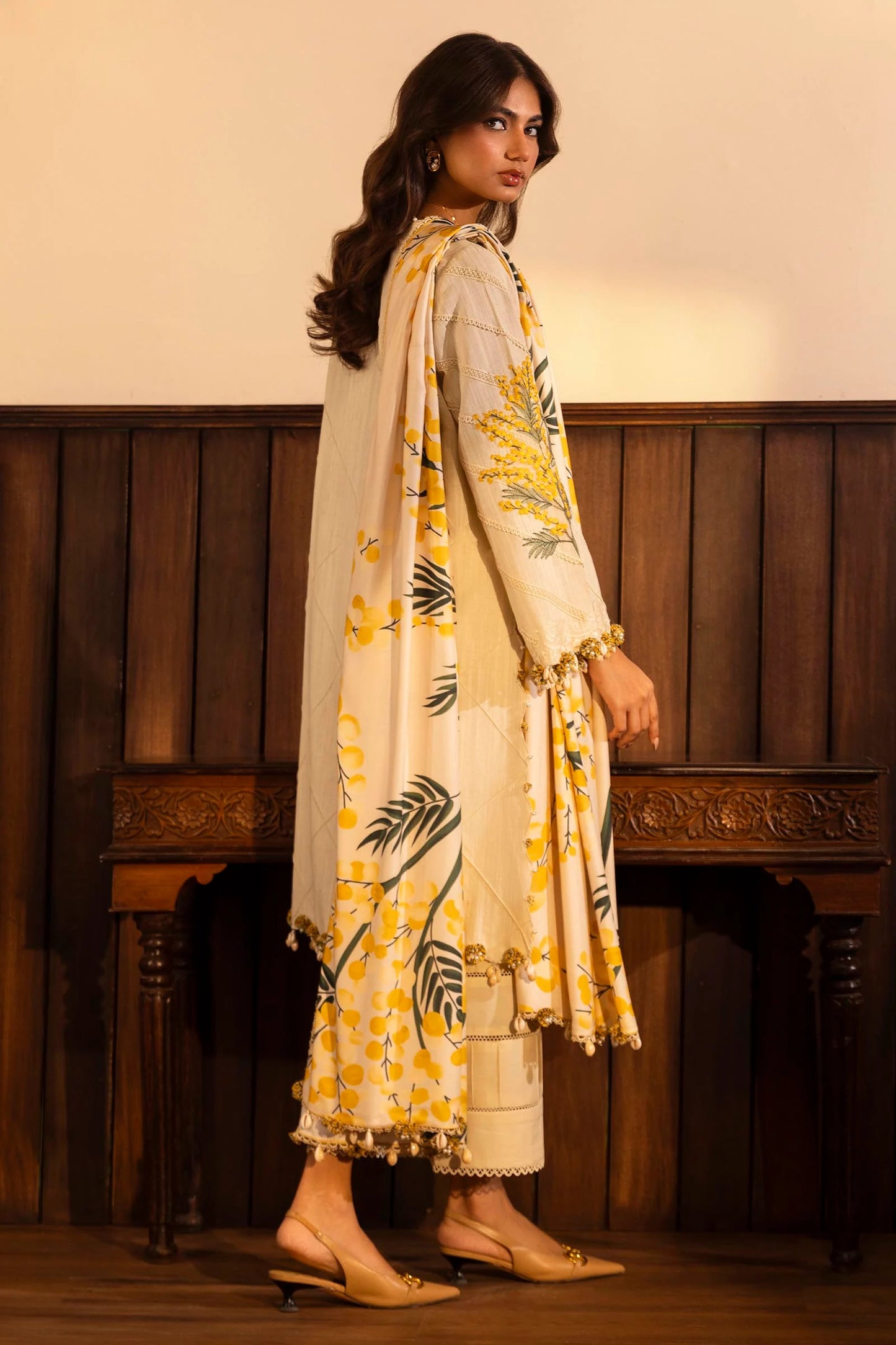 SANA SAFINAZ | UNSTITCHED MUZLIN WINTER - 3 PIECE SUIT