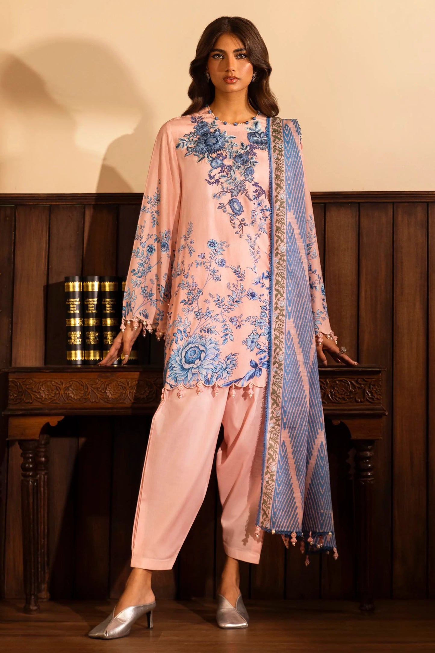 SANA SAFINAZ | UNSTITCHED MUZLIN WINTER - 3 PIECE SUIT | 18B