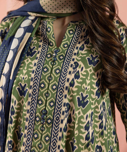 Sapphire | Unstitched 2Pc Printed Lawn - Shirt & Dupatta | 2D-DY23V2-2