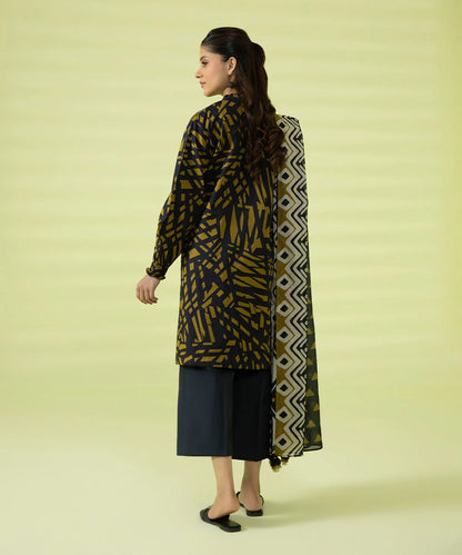 Sapphire | Unstitched 2Pc Printed Lawn - Shirt & Dupatta | 2D-DY23ZV2-2-R