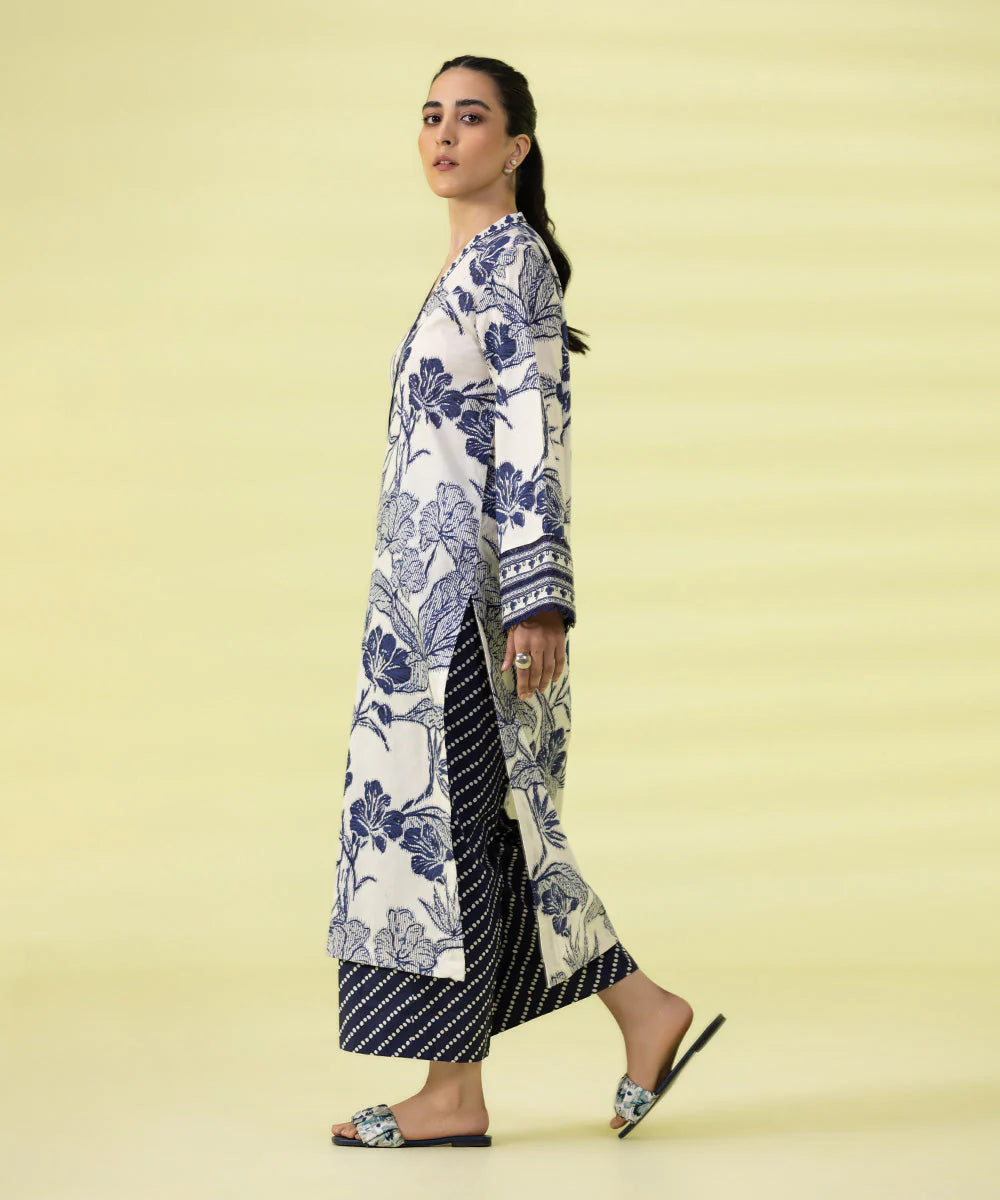 Sapphire | Unstitched 2Pc Printed Lawn - Shirt & Trouser | 2T-DY23ZV2-3R