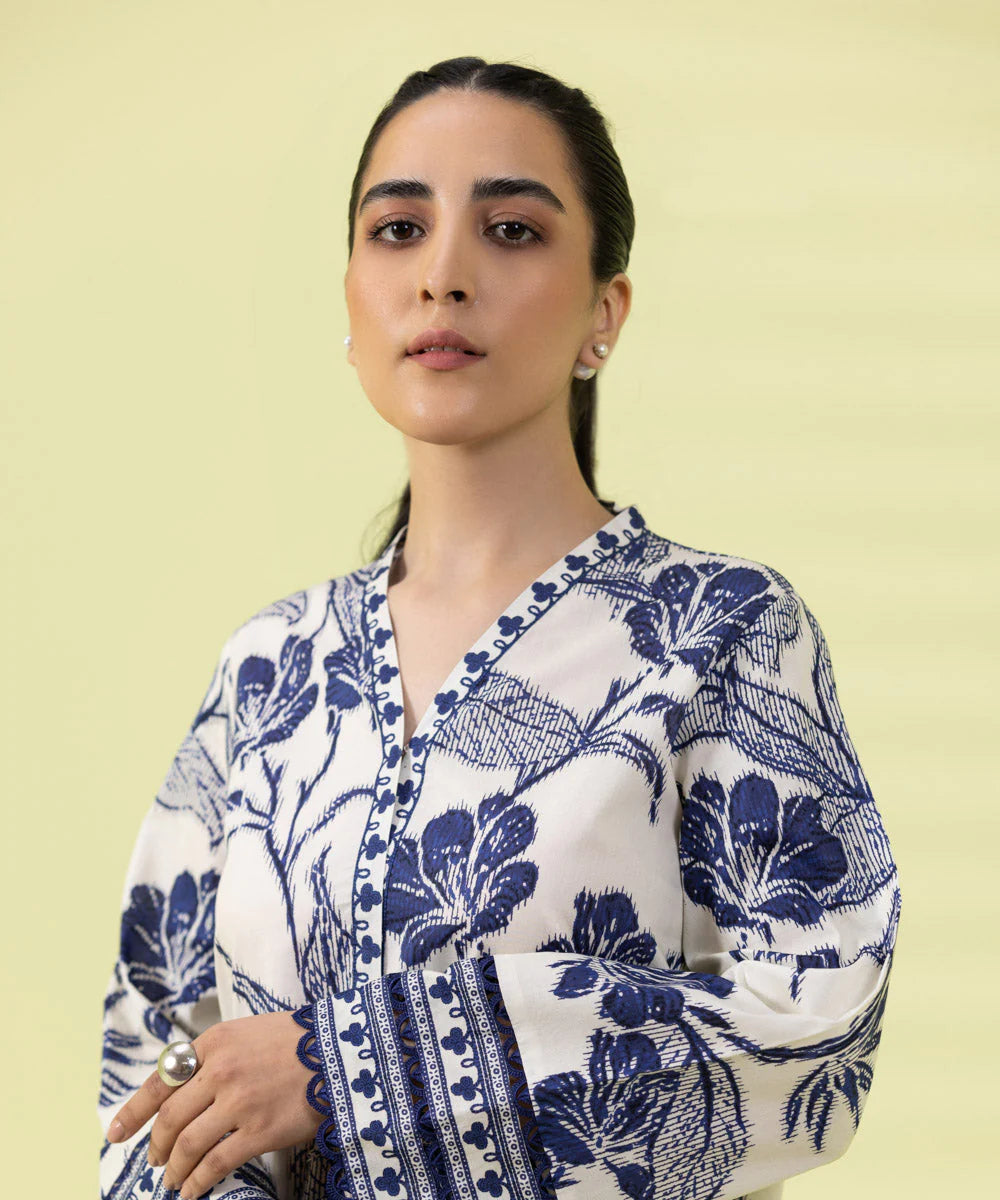 Sapphire | Unstitched 2Pc Printed Lawn - Shirt & Trouser | 2T-DY23ZV2-3R