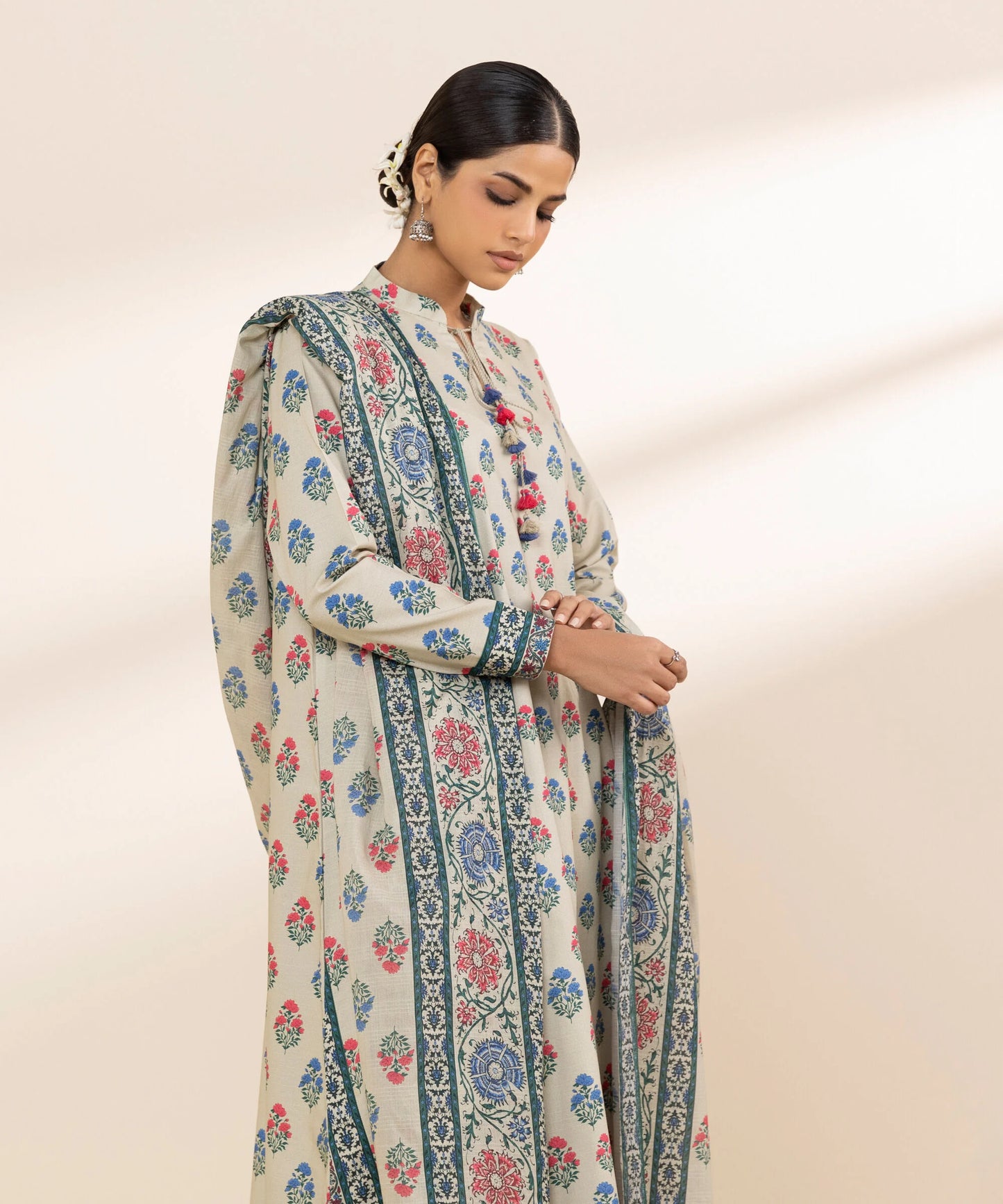 SAPPHIRE | UNSTITCHED 3 PIECE PRINTED LAWN SUIT