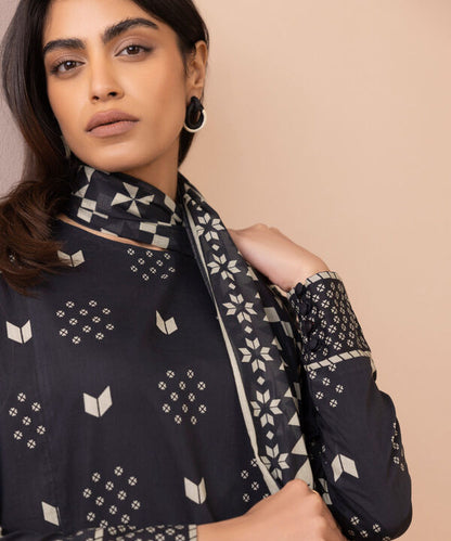 SAPPHIRE | UNSTITCHED 2 PIECE PRINTED LAWN SUIT
