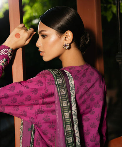 SAPPHIRE | UNSTITCHED 2 PIECE PRINTED LAWN SUIT