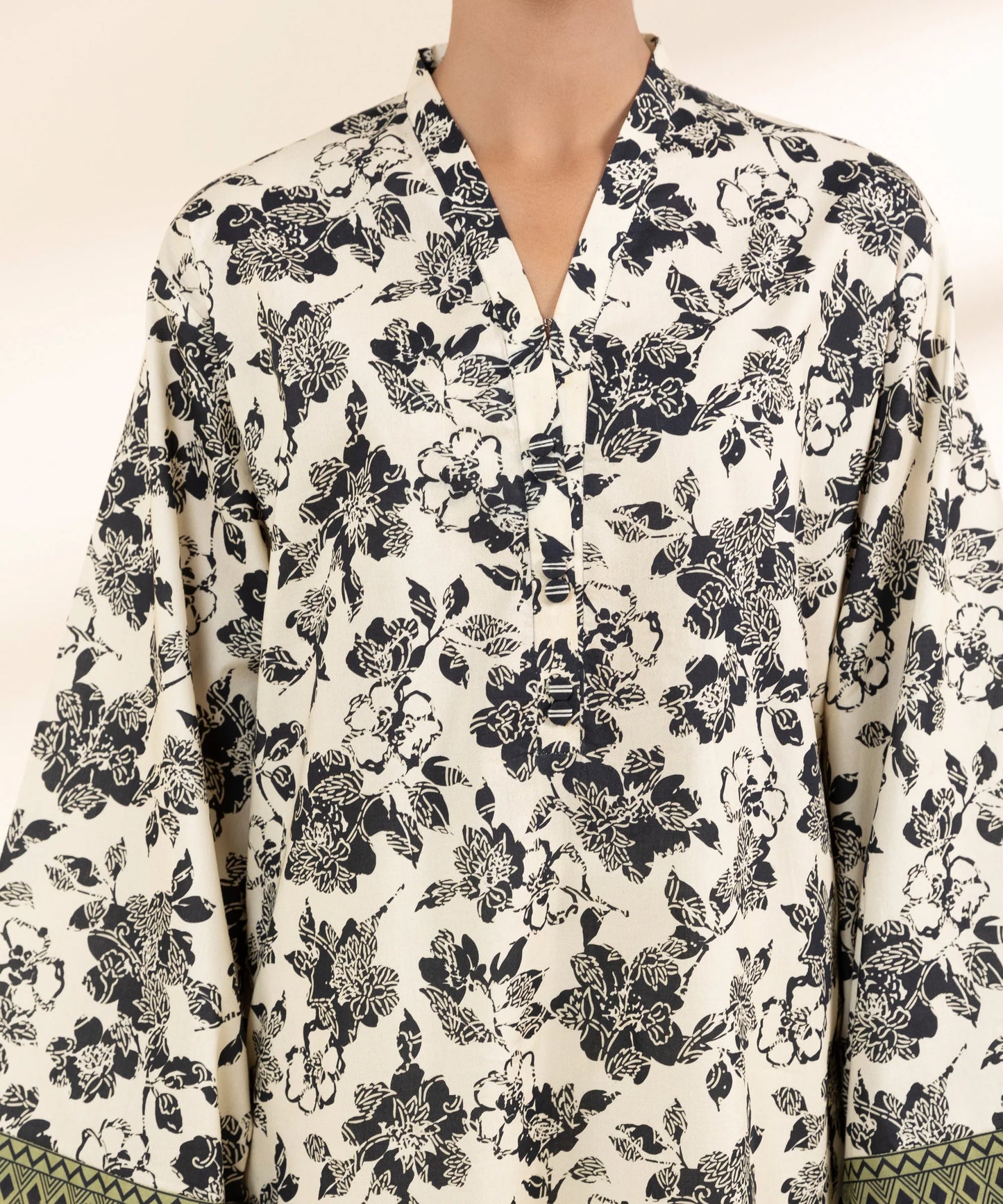 SAPPHIRE | UNSTITCHED 2 PIECE PRINTED LAWN SUIT