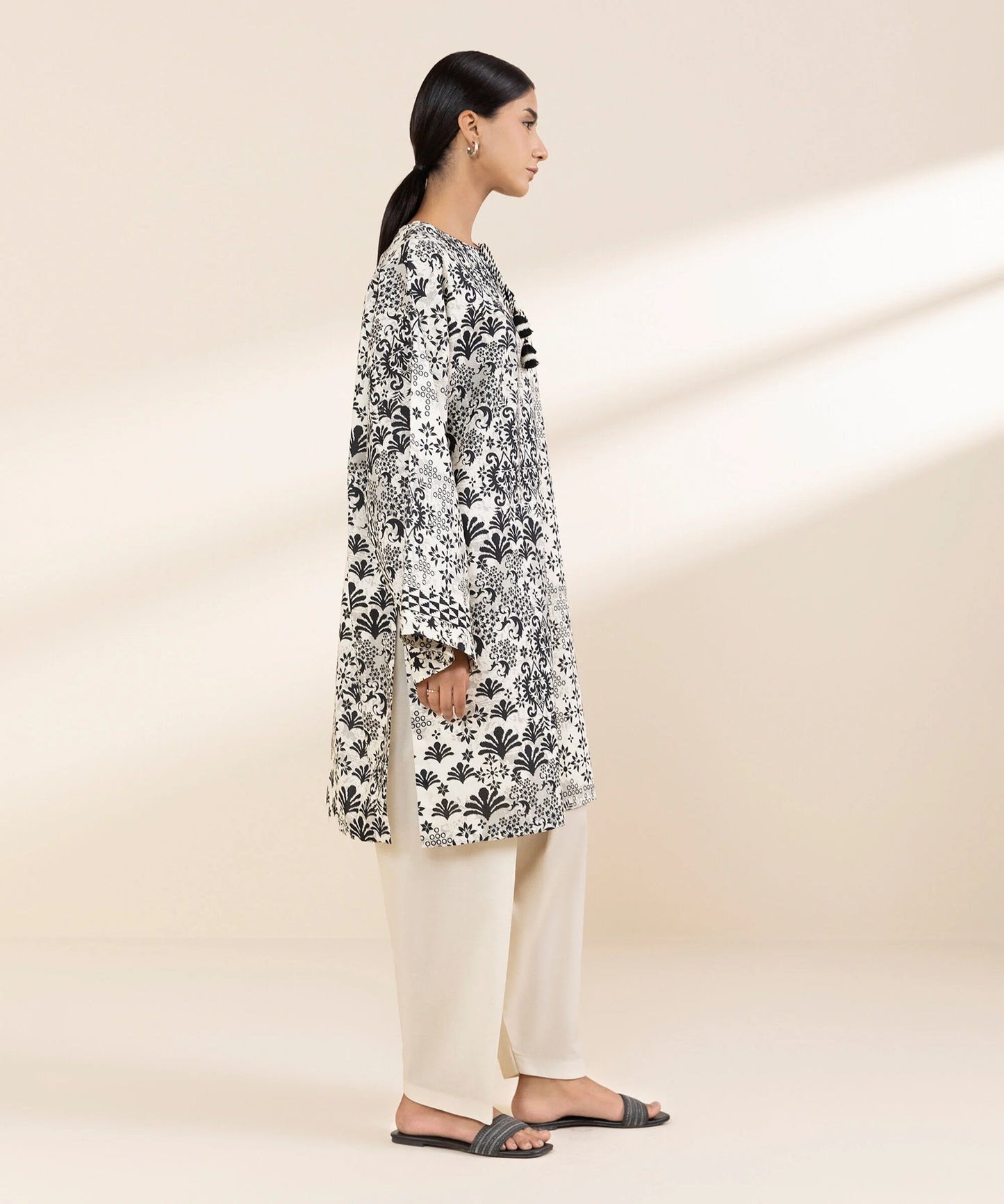 SAPPHIRE | UNSTITCHED 2 PIECE PRINTED LAWN SUIT