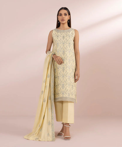 SAPPHIRE | UNSTITCHED 3 PIECE EMBROIDERED LAWN SUIT