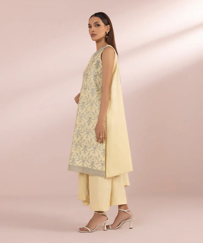 SAPPHIRE | UNSTITCHED 3 PIECE EMBROIDERED LAWN SUIT