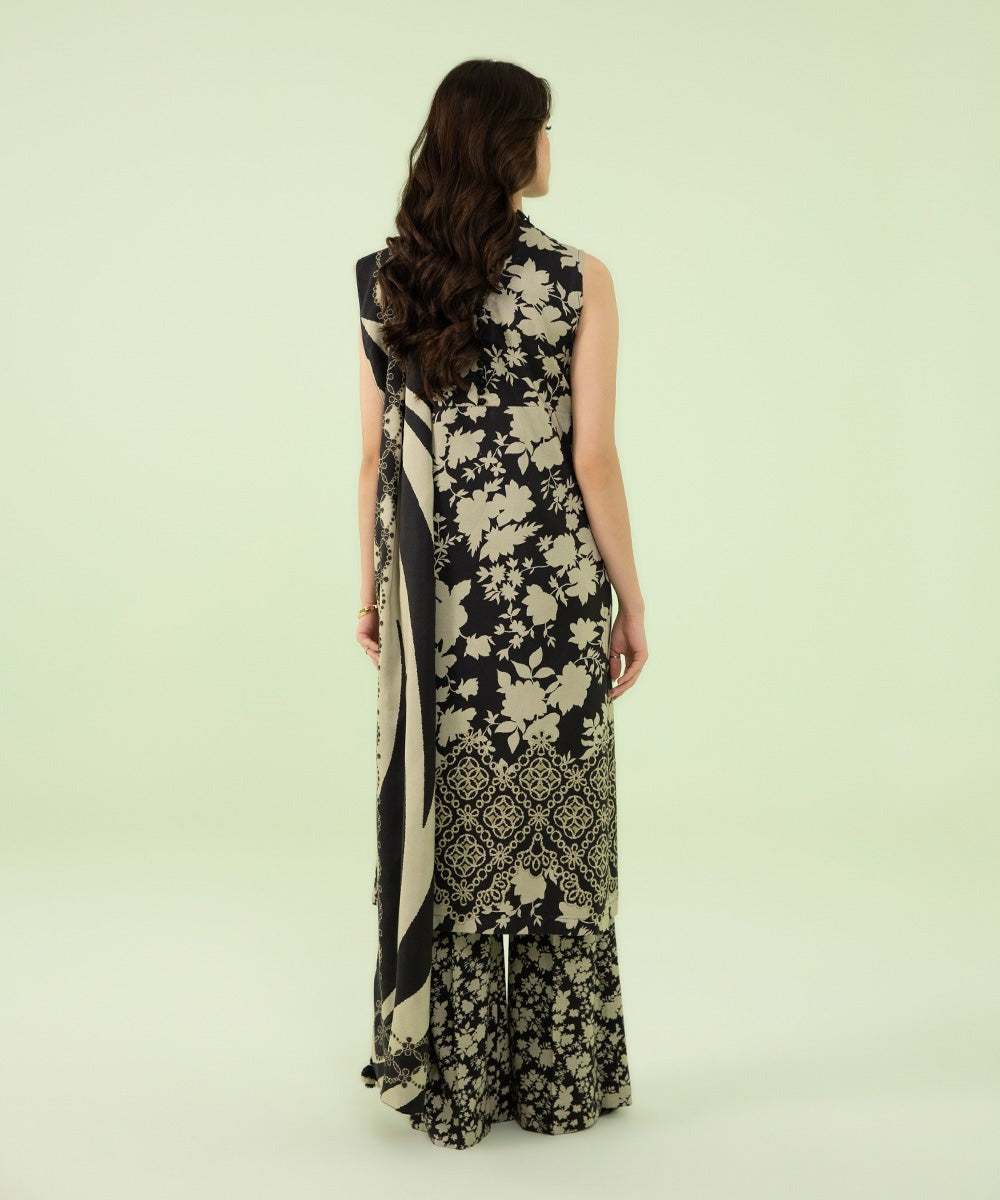 SAPPHIRE | UNSTITCHED 3 PIECE PRINTED LAWN SUIT