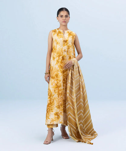 SAPPHIRE | UNSTITCHED 3 PIECE PRINTED KHADDAR SUIT