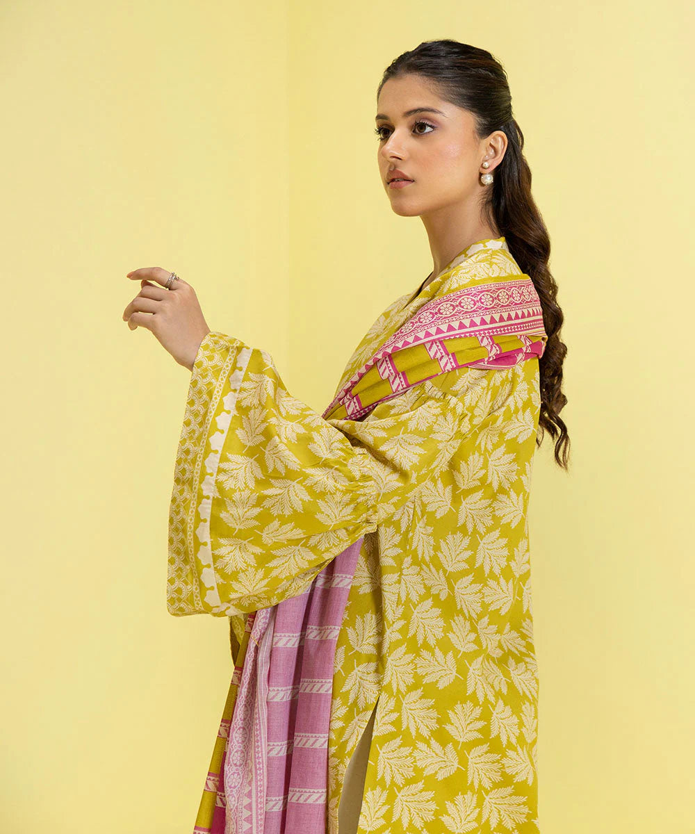 Sapphire | Unstitched 2Pc Printed Lawn - Shirt & Dupatta | 2D-DY23ZV3-13