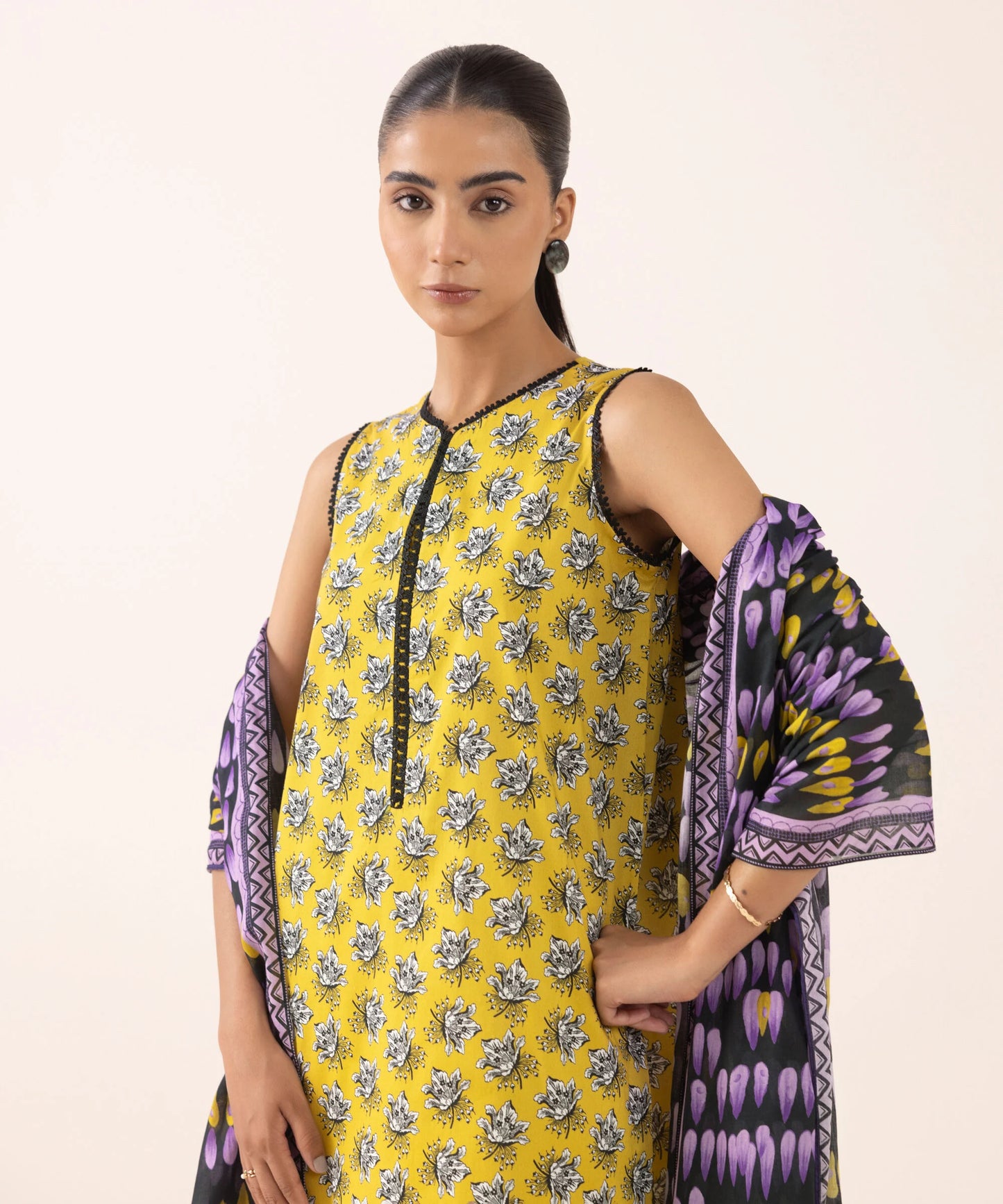 SAPPHIRE | UNSTITCHED 3 PIECE PRINTED LAWN SUIT