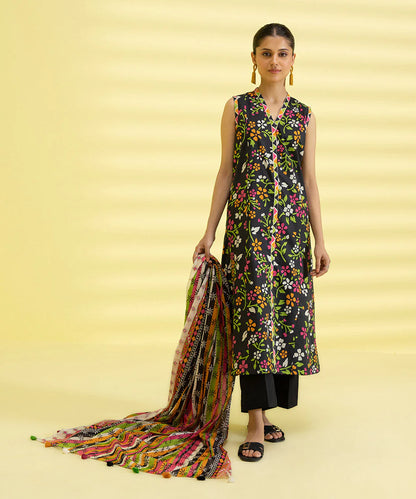 Sapphire | Unstitched 3Pc Printed Lawn Suit | 3P-DY23ZV3-30
