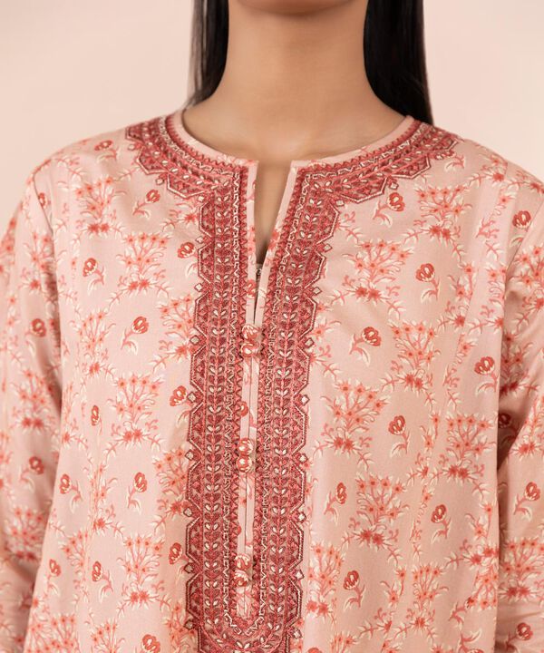 SAPPHIRE | UNSTITCHED 3 PIECE EMBROIDERED LAWN SUIT