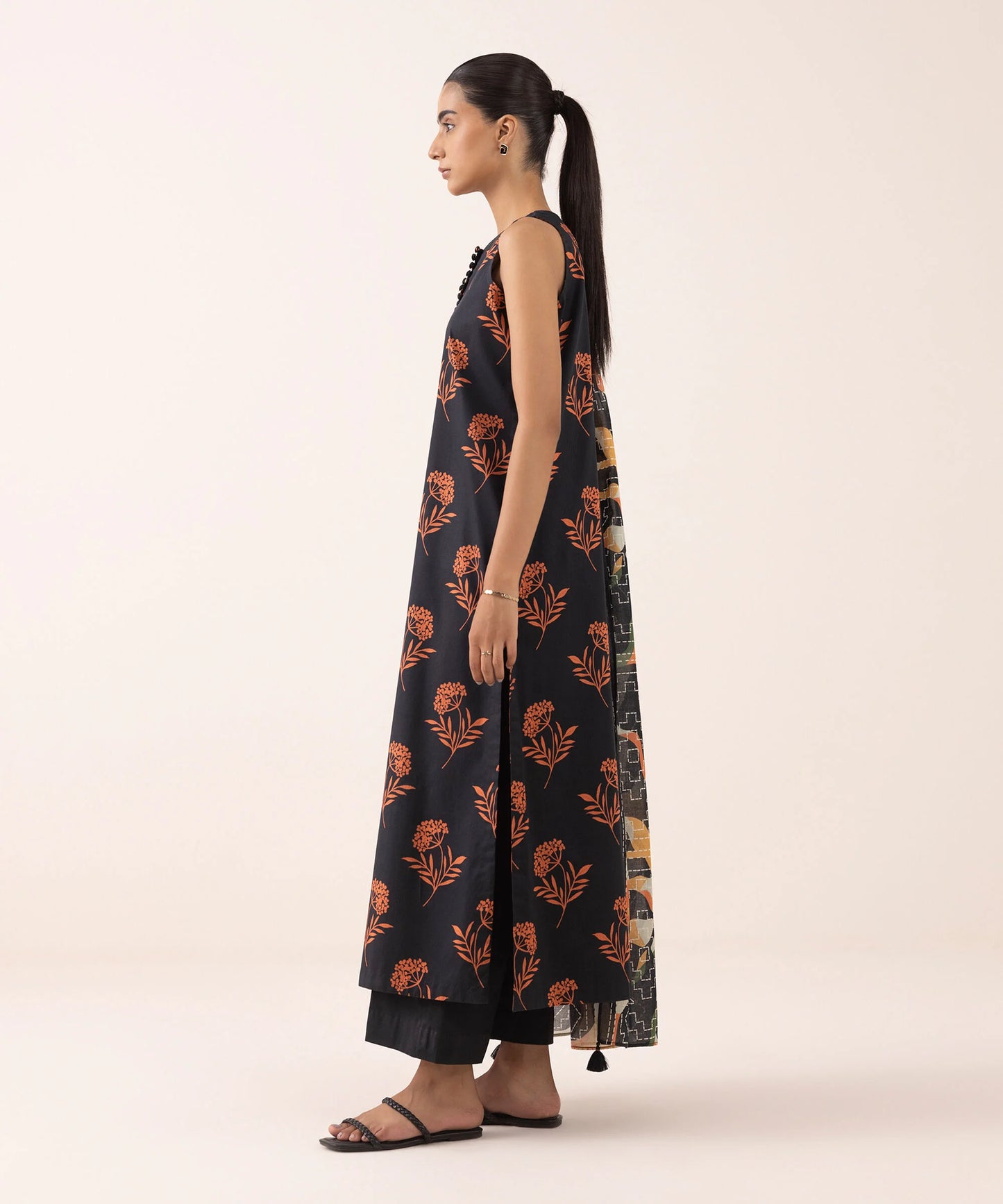 SAPPHIRE | UNSTITCHED 3 PIECE PRINTED LAWN SUIT