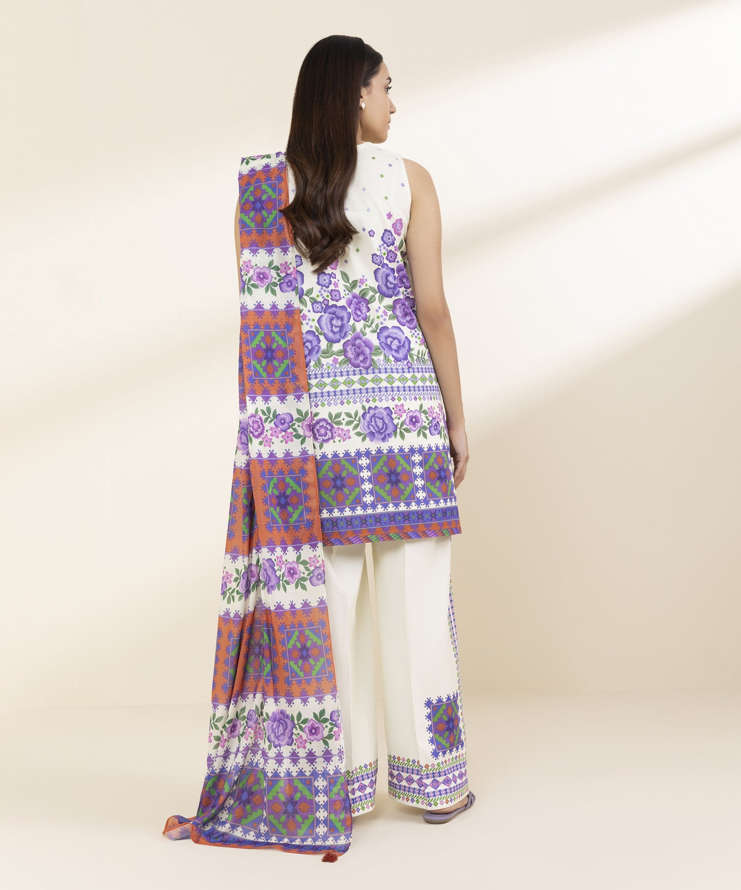 SAPPHIRE | UNSTITCHED 3 PIECE PRINTED LAWN SUIT