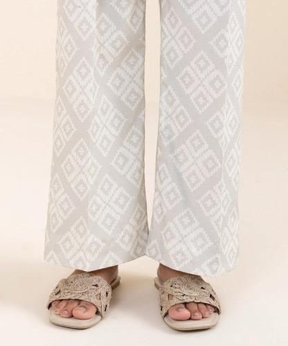 SAPPHIRE | UNSTITCHED 2 PIECE EMBROIDERED LAWN SUIT