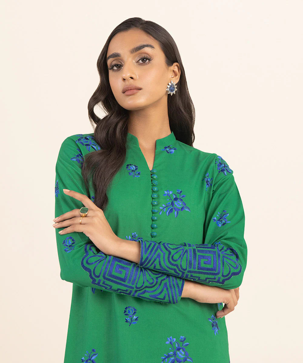 SAPPHIRE | UNSTITCHED 2 PIECE EMBROIDERED CAMBRIC SUIT
