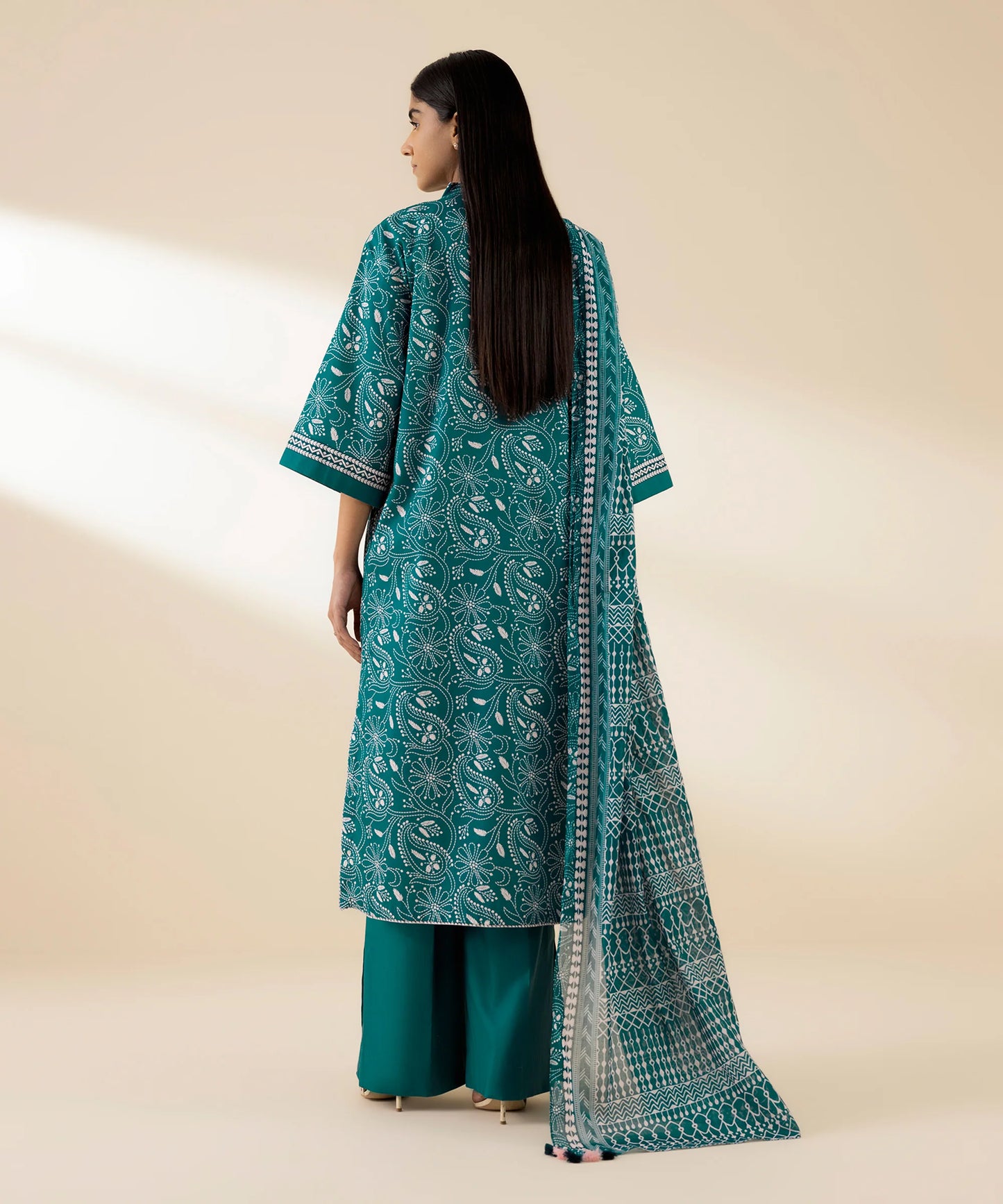 SAPPHIRE | UNSTITCHED 3 PIECE PRINTED LAWN SUIT