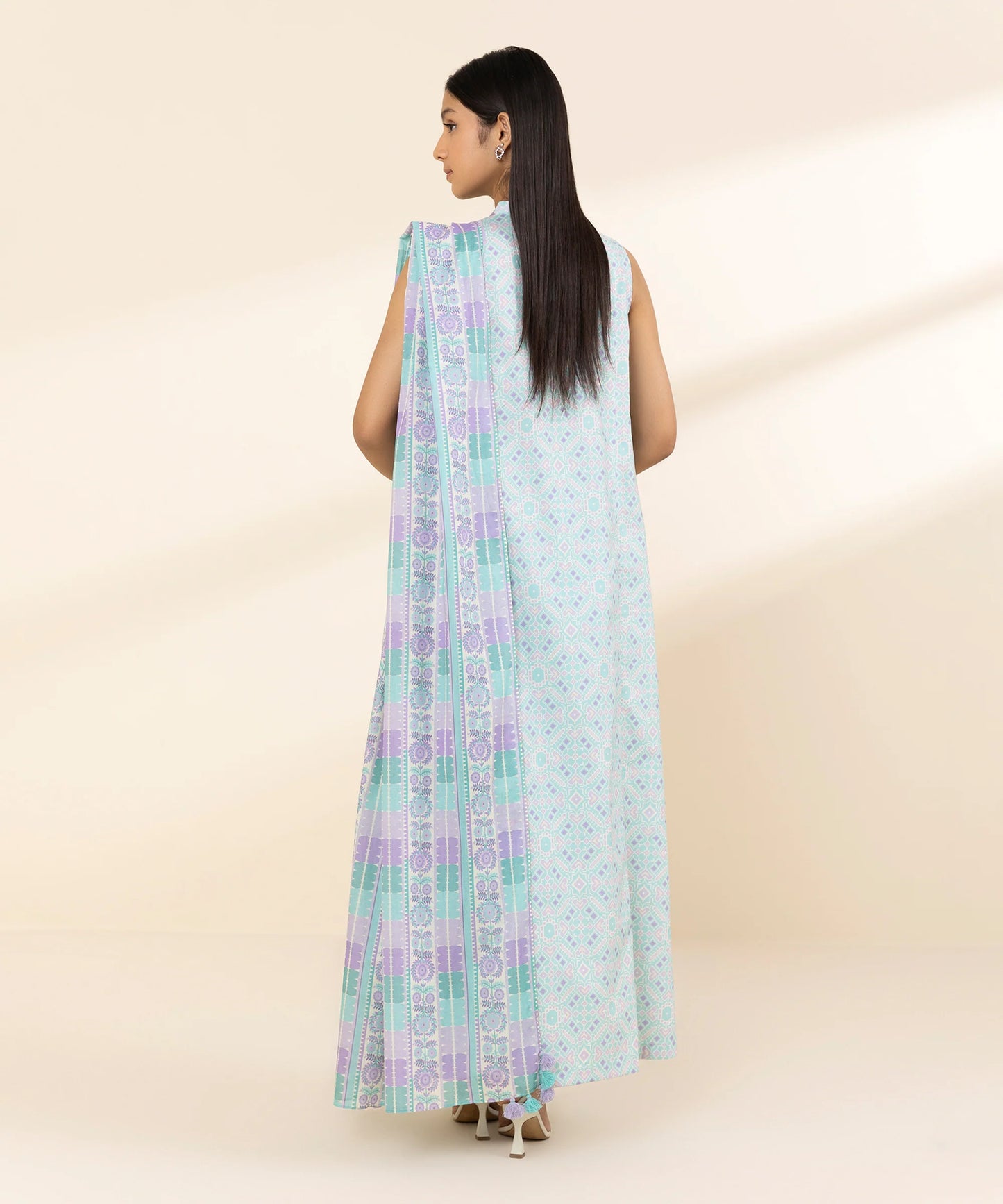 SAPPHIRE | UNSTITCHED 3 PIECE PRINTED LAWN SUIT