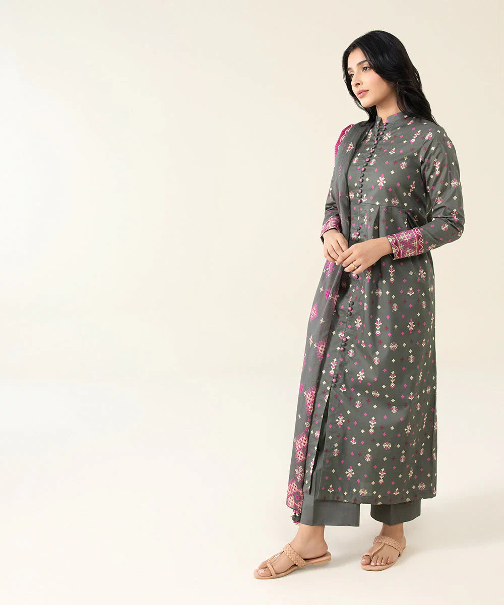 Sapphire | Unstitched 3Pc Printed Lawn Suit | U3P-DY23V4-20-R