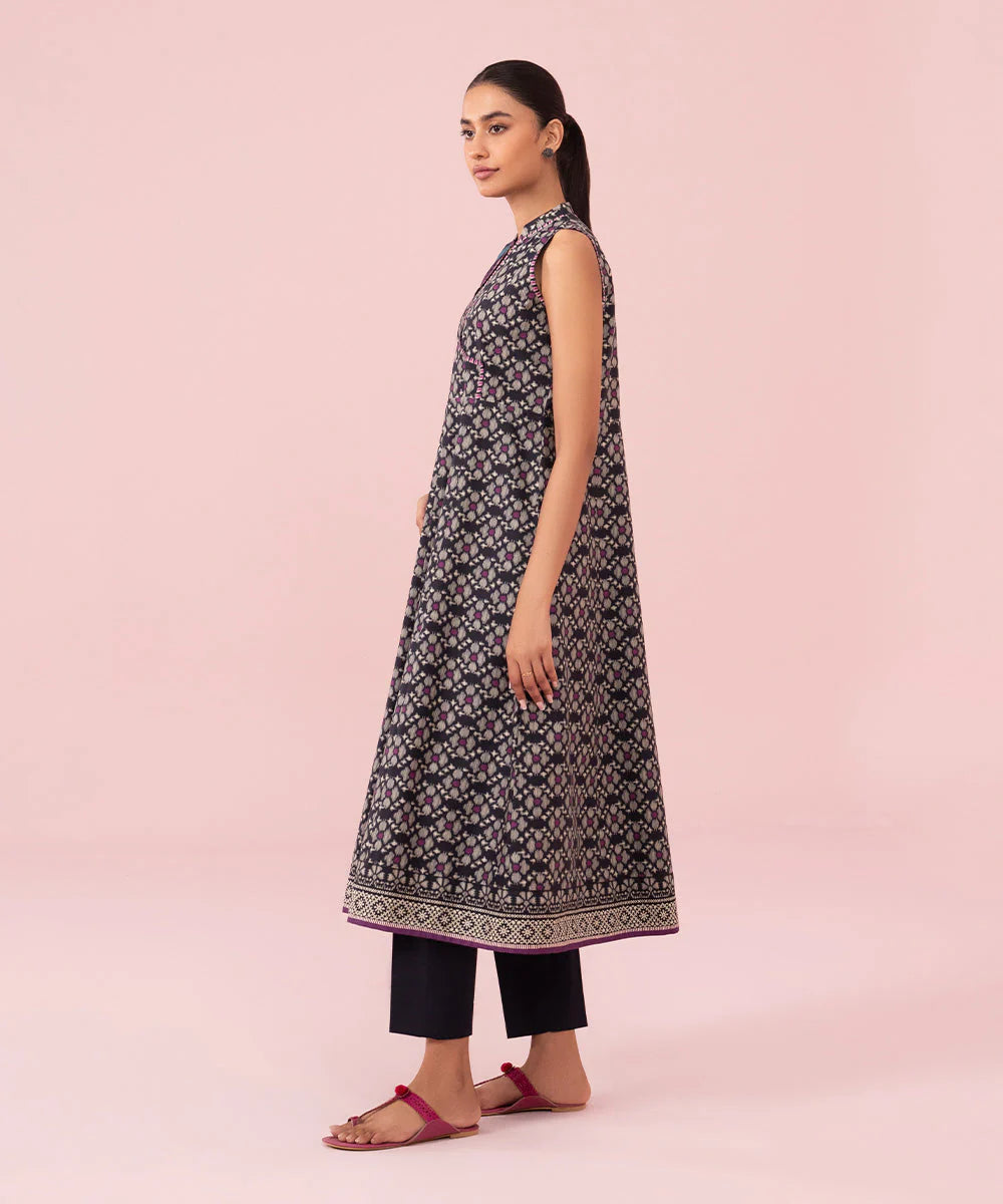Sapphire | Unstitched 3Pc Printed Cambric Suit | U3P-DY23V5-10