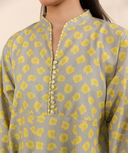 SAPPHIRE | UNSTITCHED 3 PIECE EMBROIDERED LAWN SUIT