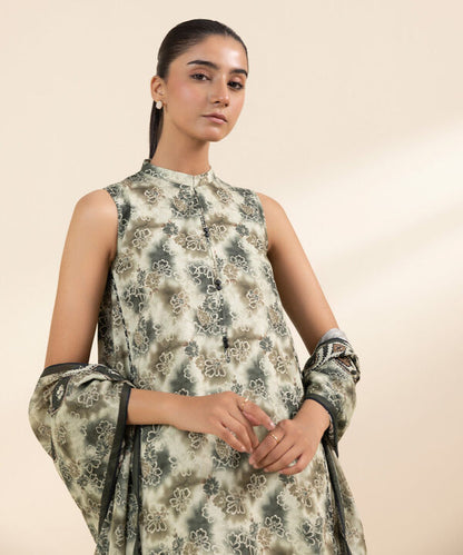 SAPPHIRE | UNSTITCHED 3 PIECE PRINTED LAWN SUIT