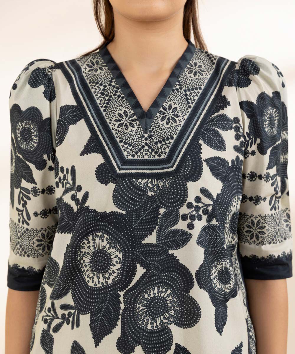 SAPPHIRE | UNSTITCHED 3 PIECE PRINTED LAWN SUIT