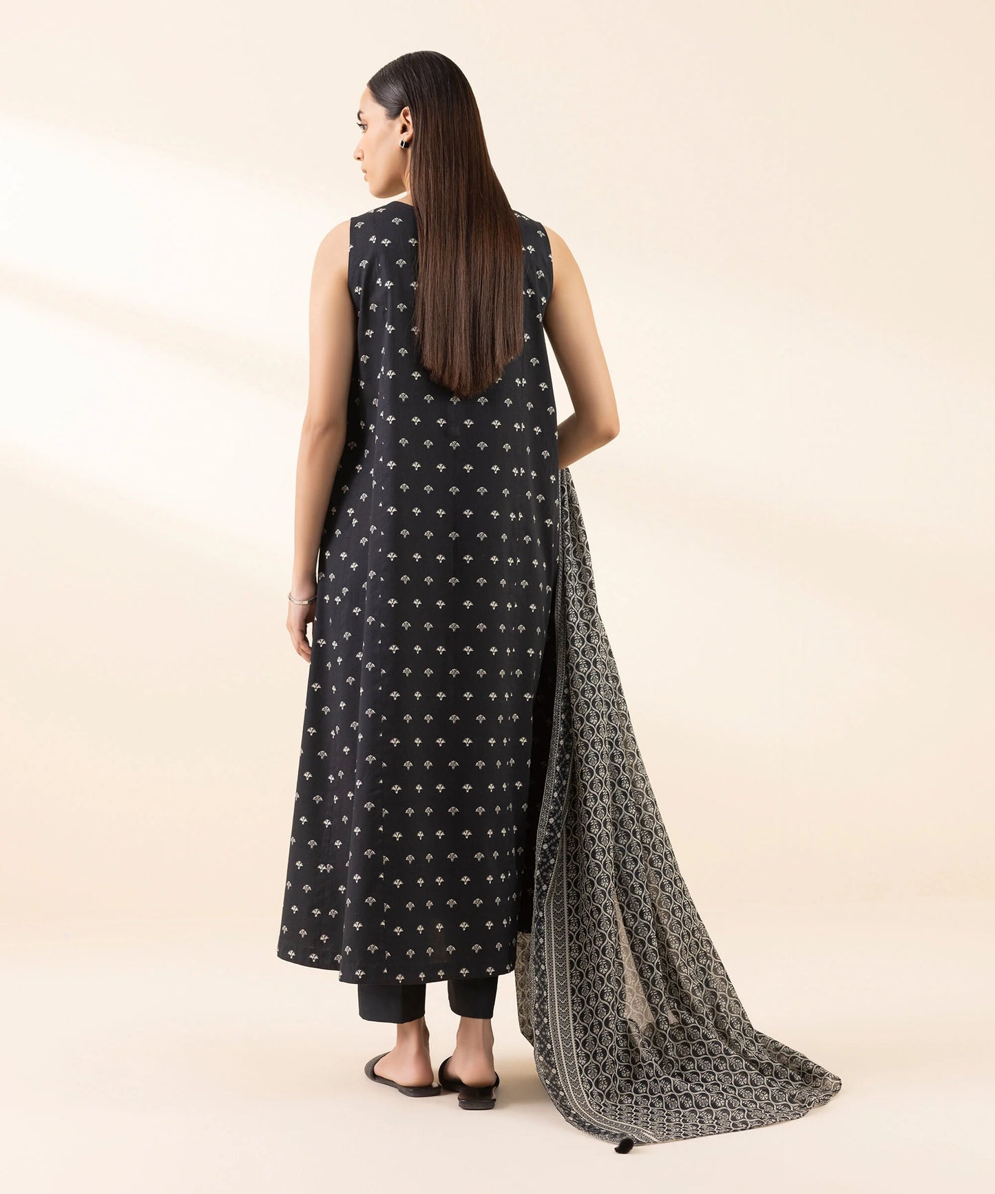 SAPPHIRE | UNSTITCHED 3 PIECE PRINTED LAWN SUIT