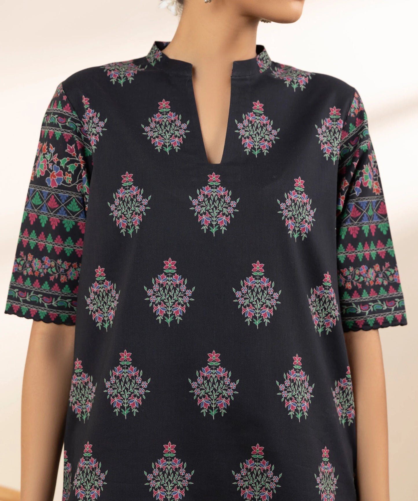 SAPPHIRE | UNSTITCHED 3 PIECE PRINTED LAWN SUIT