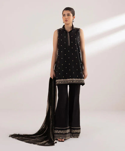 SAPPHIRE | UNSTITCHED 3 PIECE EMBROIDERED LAWN SUIT