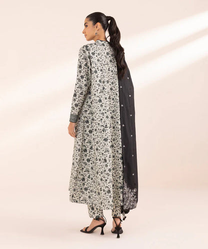 SAPPHIRE | UNSTITCHED 3 PIECE EMBROIDERED LAWN SUIT