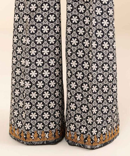 SAPPHIRE | UNSTITCHED 3 PIECE EMBROIDERED LAWN SUIT