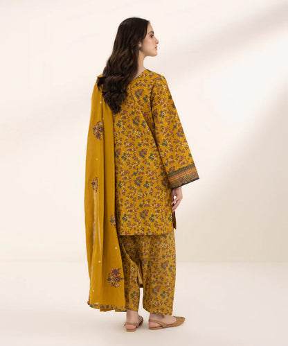 SAPPHIRE | UNSTITCHED 3 PIECE EMBROIDERED LAWN SUIT