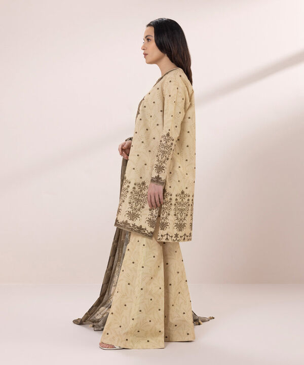 SAPPHIRE | UNSTITCHED 3 PIECE EMBROIDERED LAWN SUIT