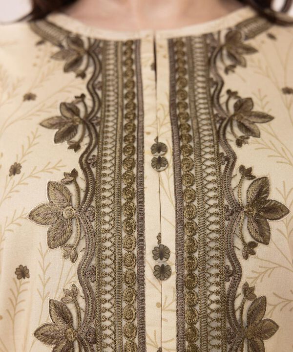 SAPPHIRE | UNSTITCHED 3 PIECE EMBROIDERED LAWN SUIT