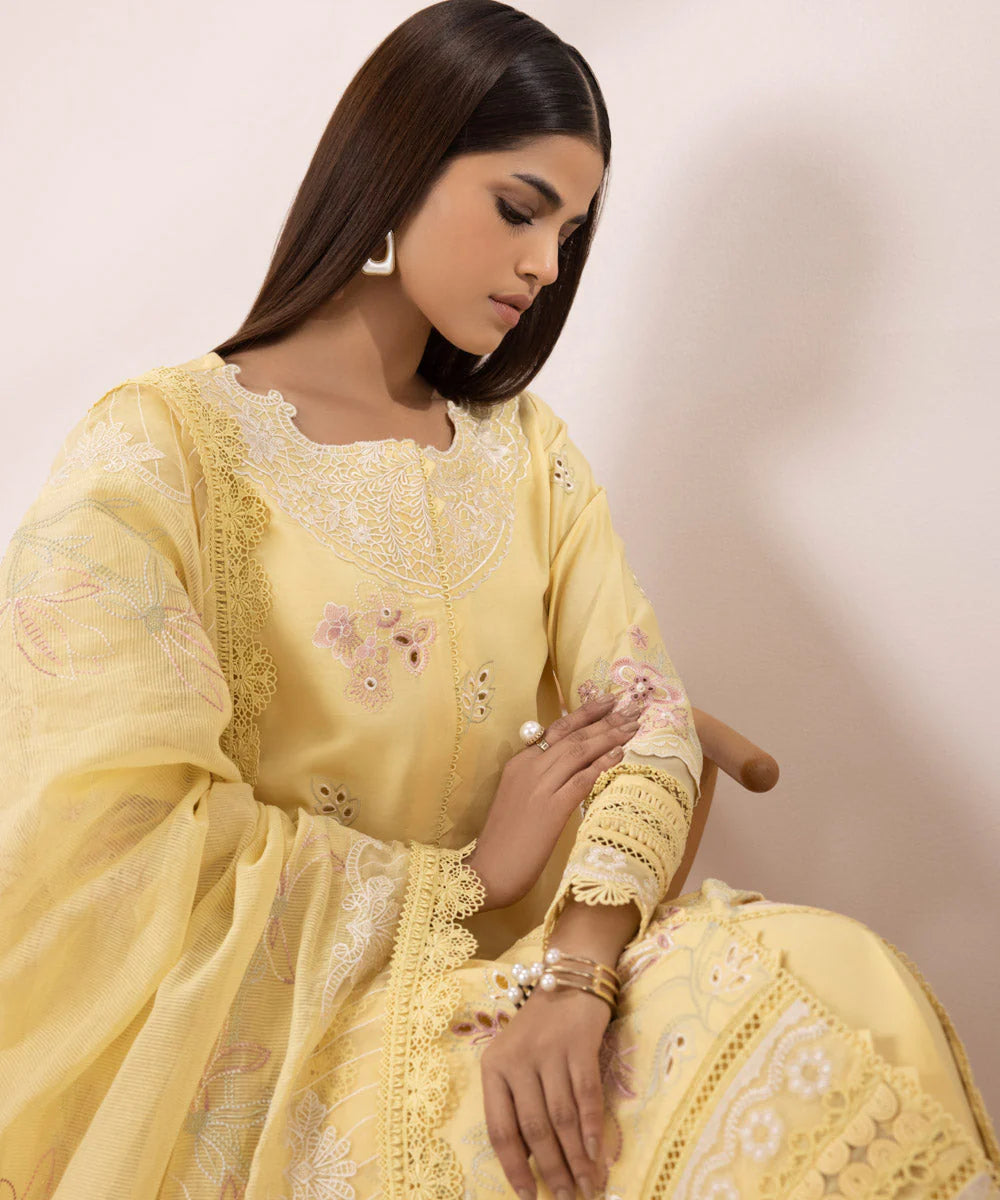 SAPPHIRE | UNSTITCHED 3 PIECE EMBROIDERED COTTON SATIN SUIT