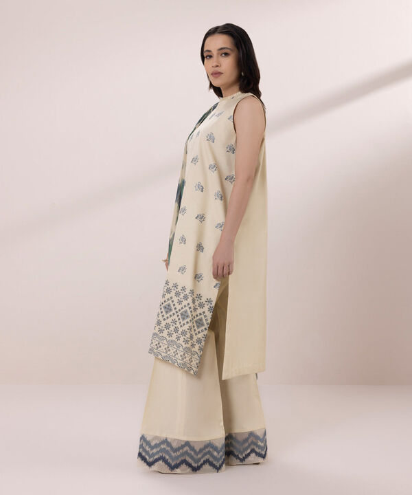 SAPPHIRE | UNSTITCHED 3 PIECE EMBROIDERED COTTON SATIN SUIT