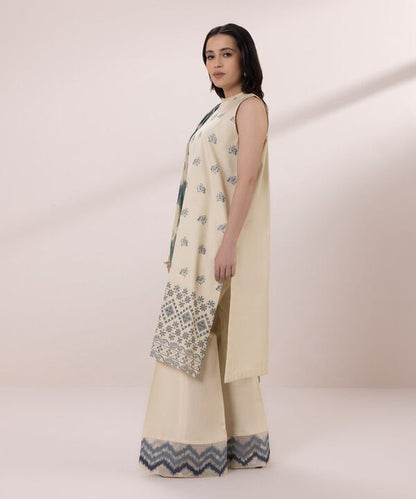 SAPPHIRE | UNSTITCHED 3 PIECE EMBROIDERED COTTON SATIN SUIT