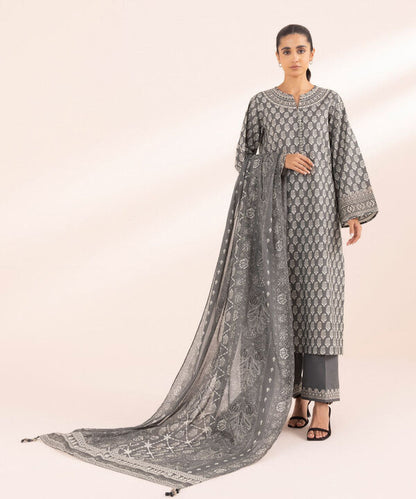 SAPPHIRE | UNSTITCHED 2 PIECE EMBROIDERED CAMBRIC SUIT