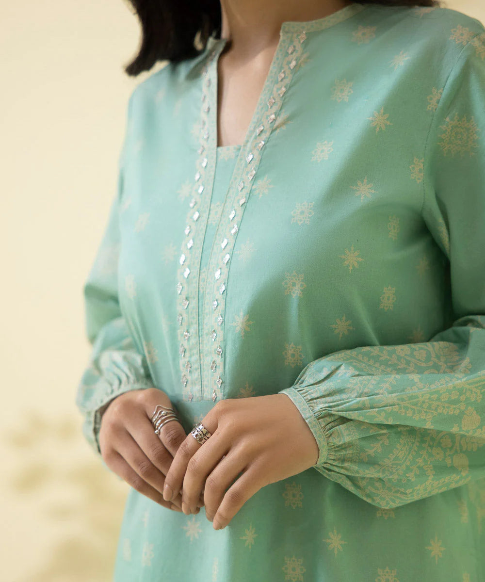 Sapphire | Unstitched 1Pc Printed Lawn Shirt | 1S-DY23V1-14