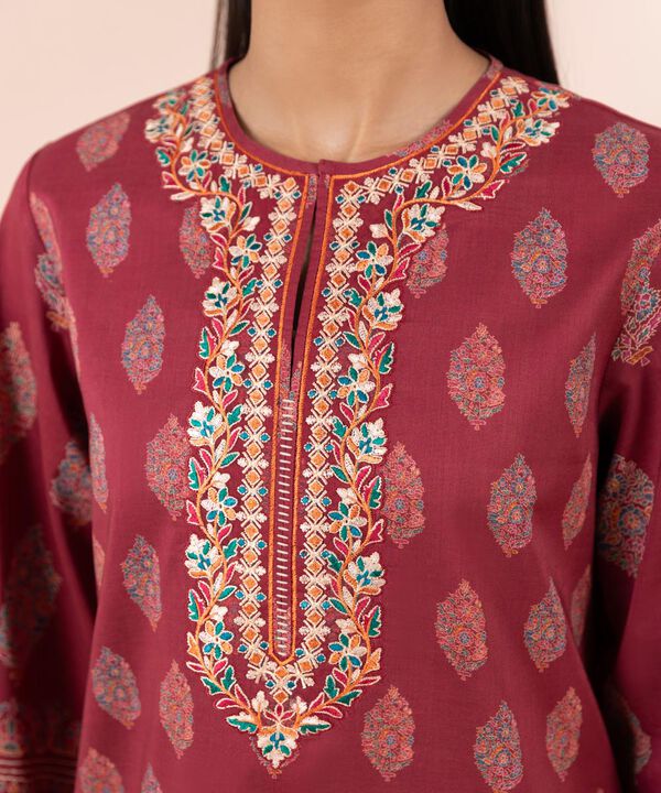 SAPPHIRE | UNSTITCHED 3 PIECE EMBROIDERED LAWN SUIT