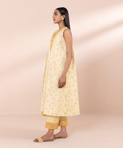 SAPPHIRE | UNSTITCHED 3 PIECE EMBROIDERED LAWN SUIT