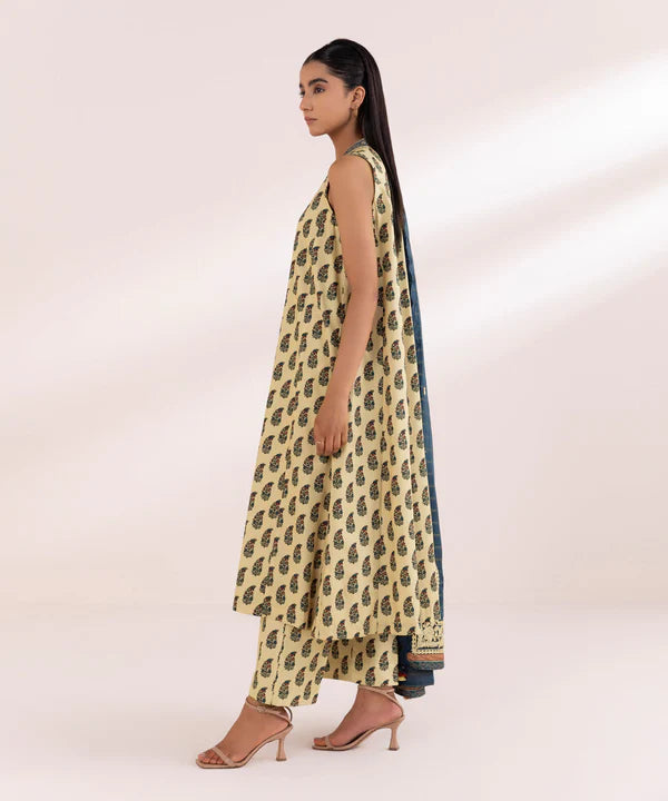 SAPPHIRE | UNSTITCHED 3 PIECE EMBROIDERED LAWN SUIT