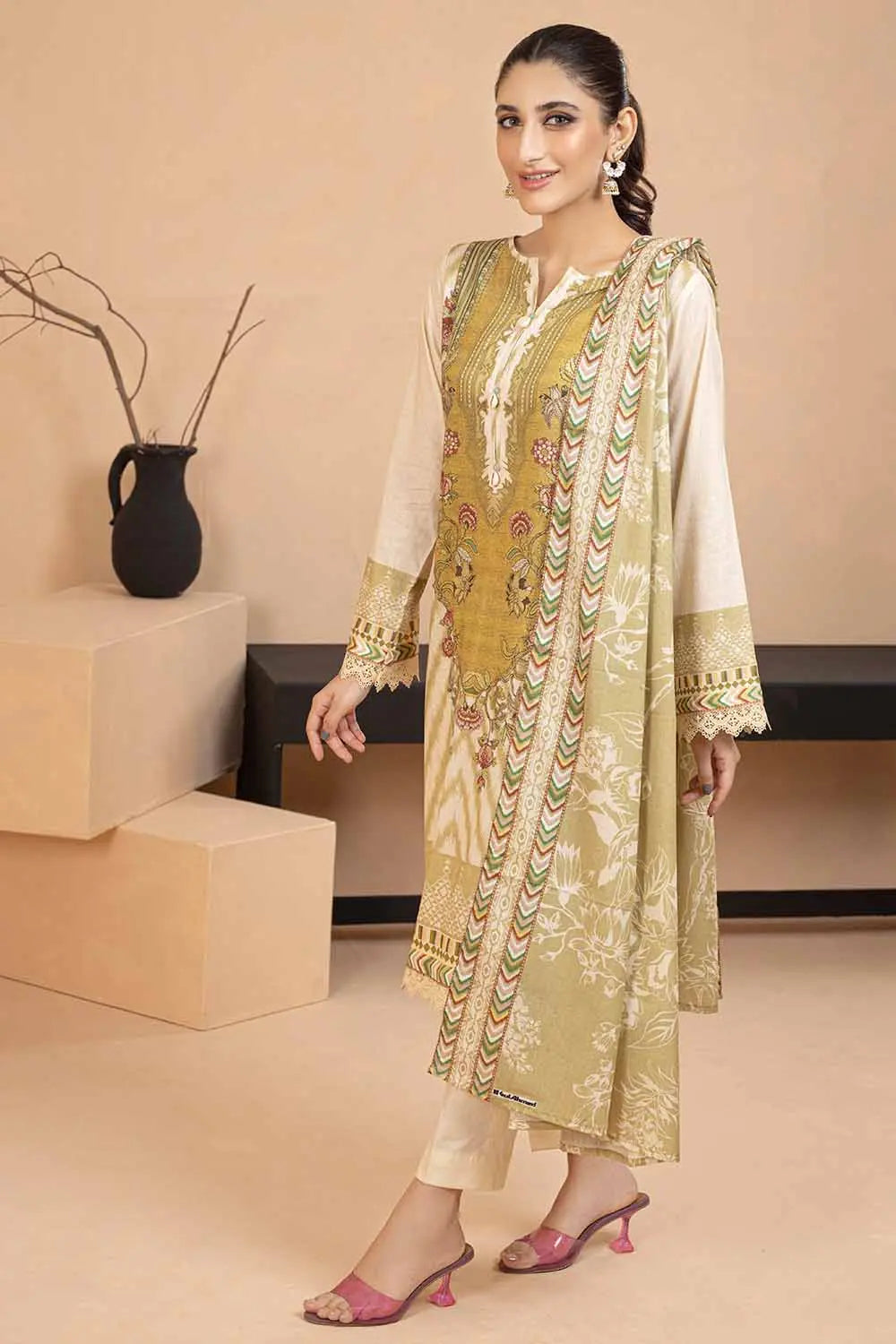 Gul Ahmed | 3PC Printed Lawn Unstitched Suit