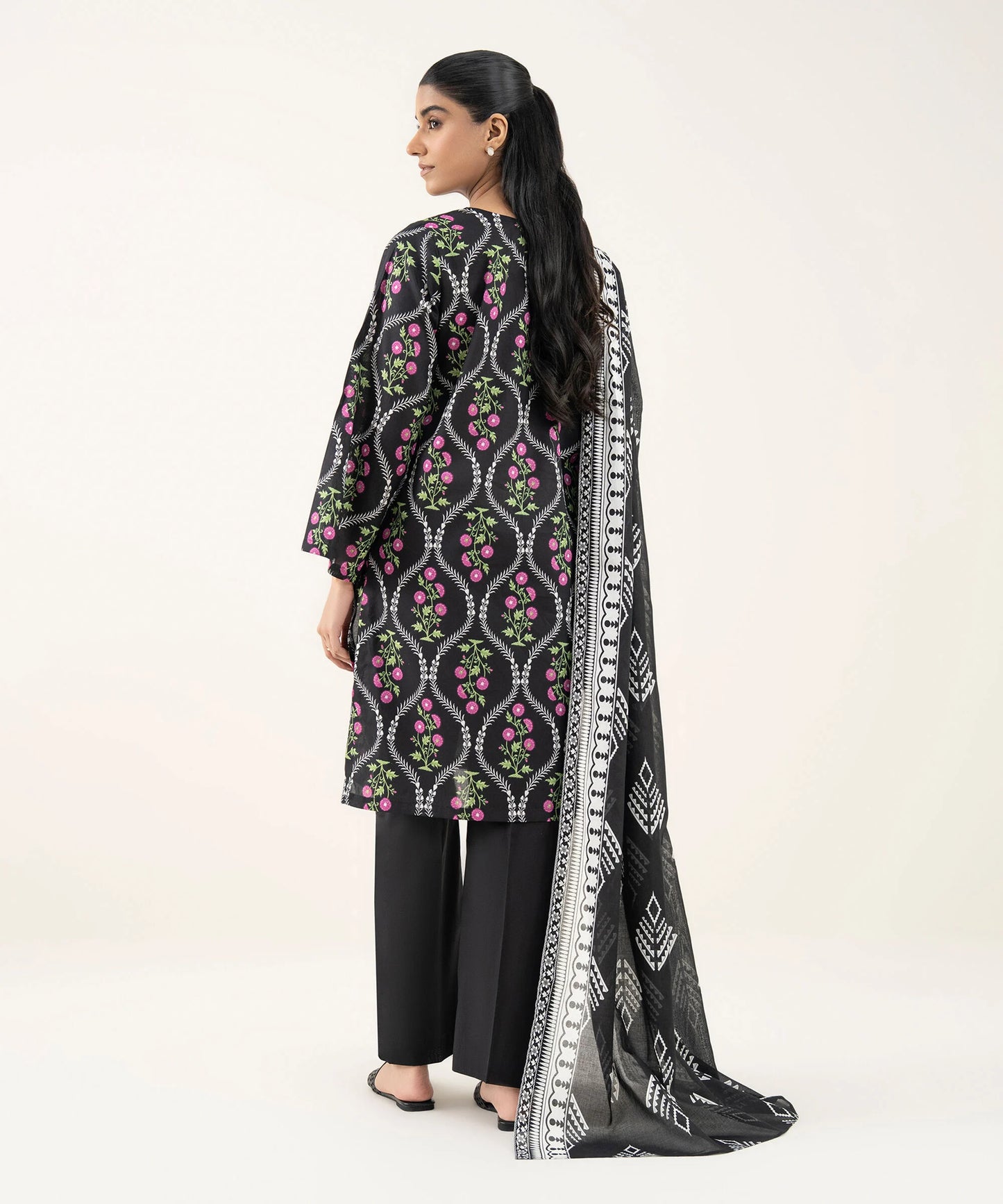 SAPPHIRE | UNSTITCHED 3 PIECE PRINTED LAWN SUIT