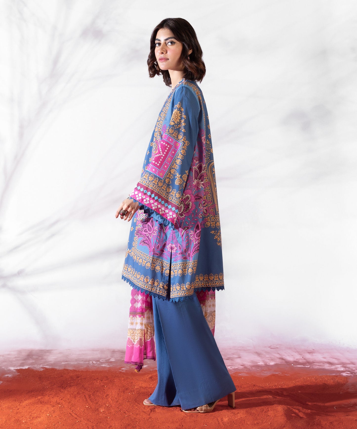 SAPPHIRE | UNSTITCHED 3 PIECE PRINTED LAWN SUIT
