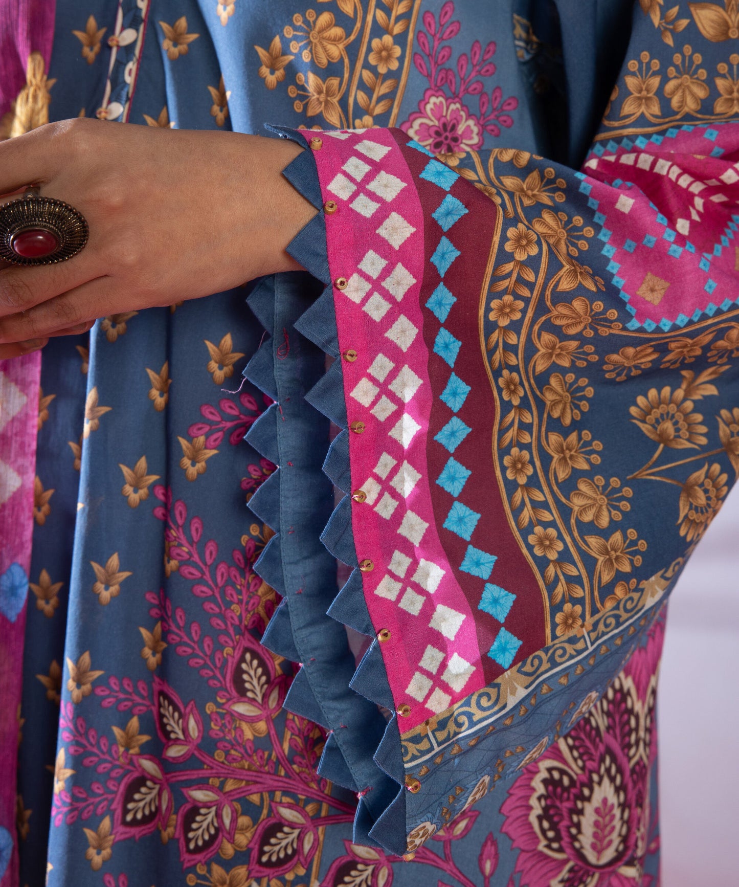 SAPPHIRE | UNSTITCHED 3 PIECE PRINTED LAWN SUIT
